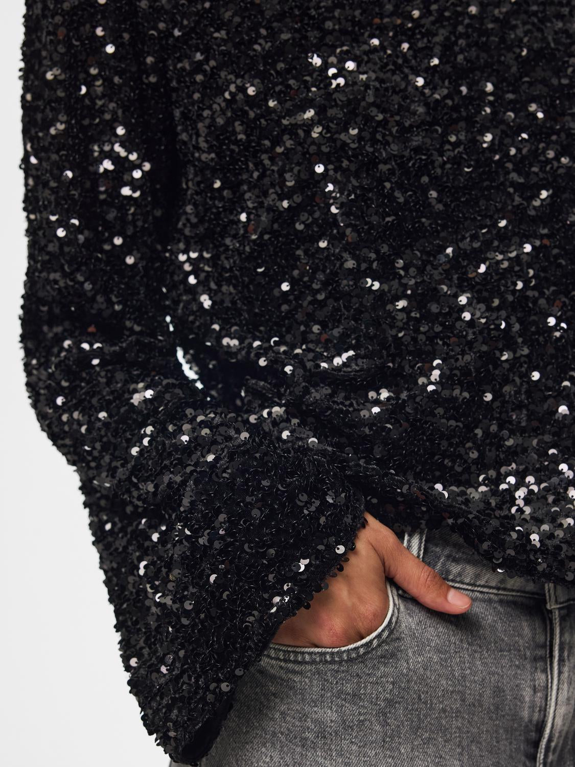 model_shot-detail
